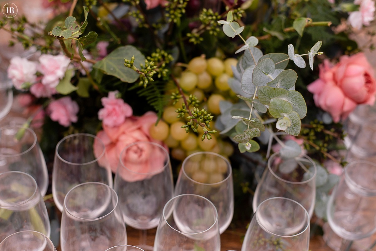 Flores na decoração do casamento: Um capricho ou um item importante da  lista?