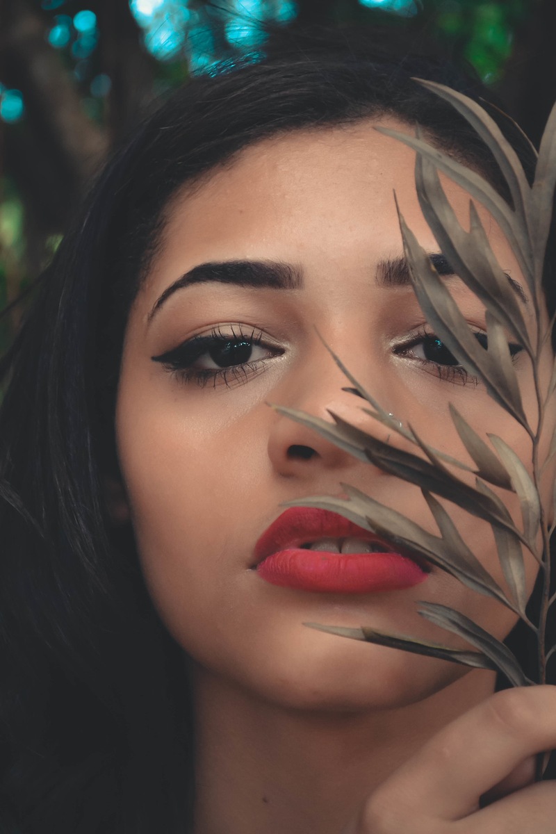Ensaio em ambiente externo realizado por Taynara Ramires, com a modelo Renata
