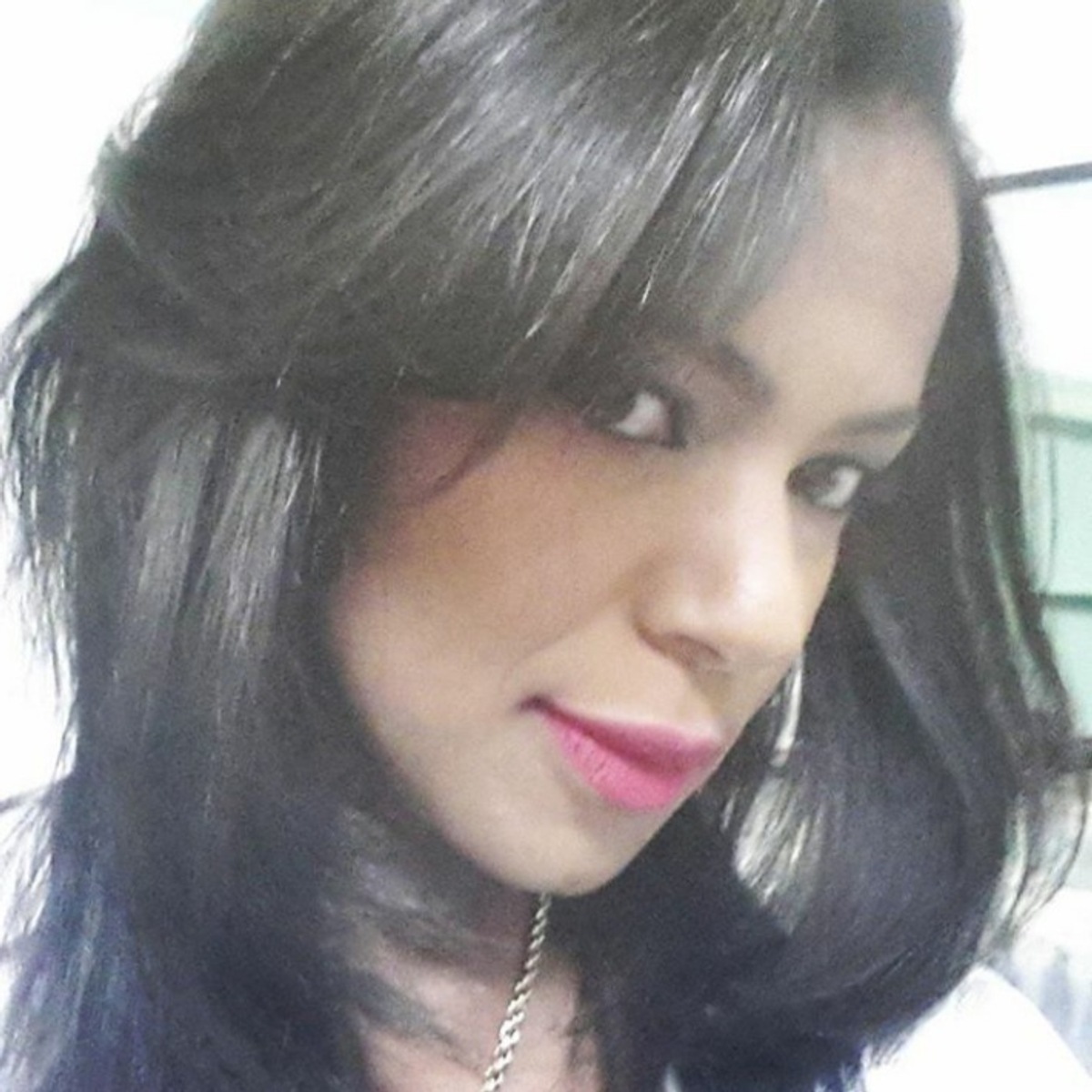 Modelo Cris Sousa antes do processo de transição capilar