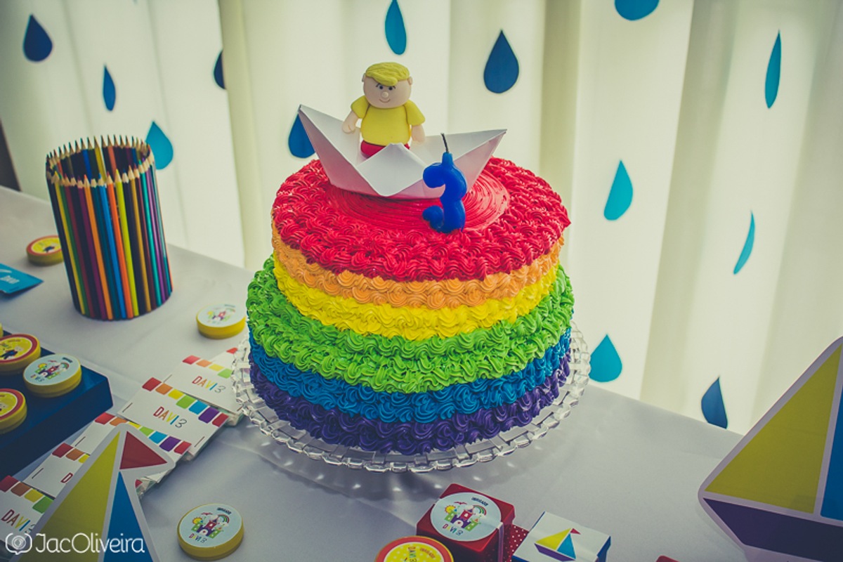 bolo arco iris