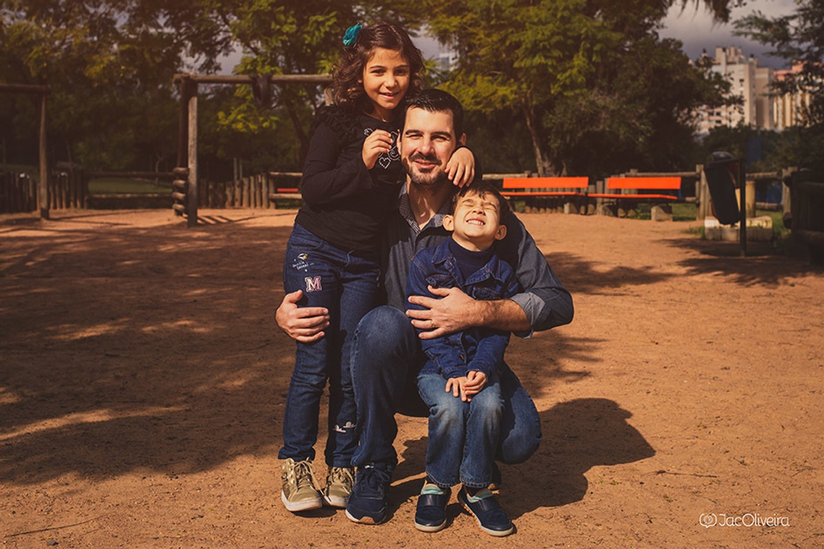 emerson petro com filhos alice e joaquim, autista em porto alegre