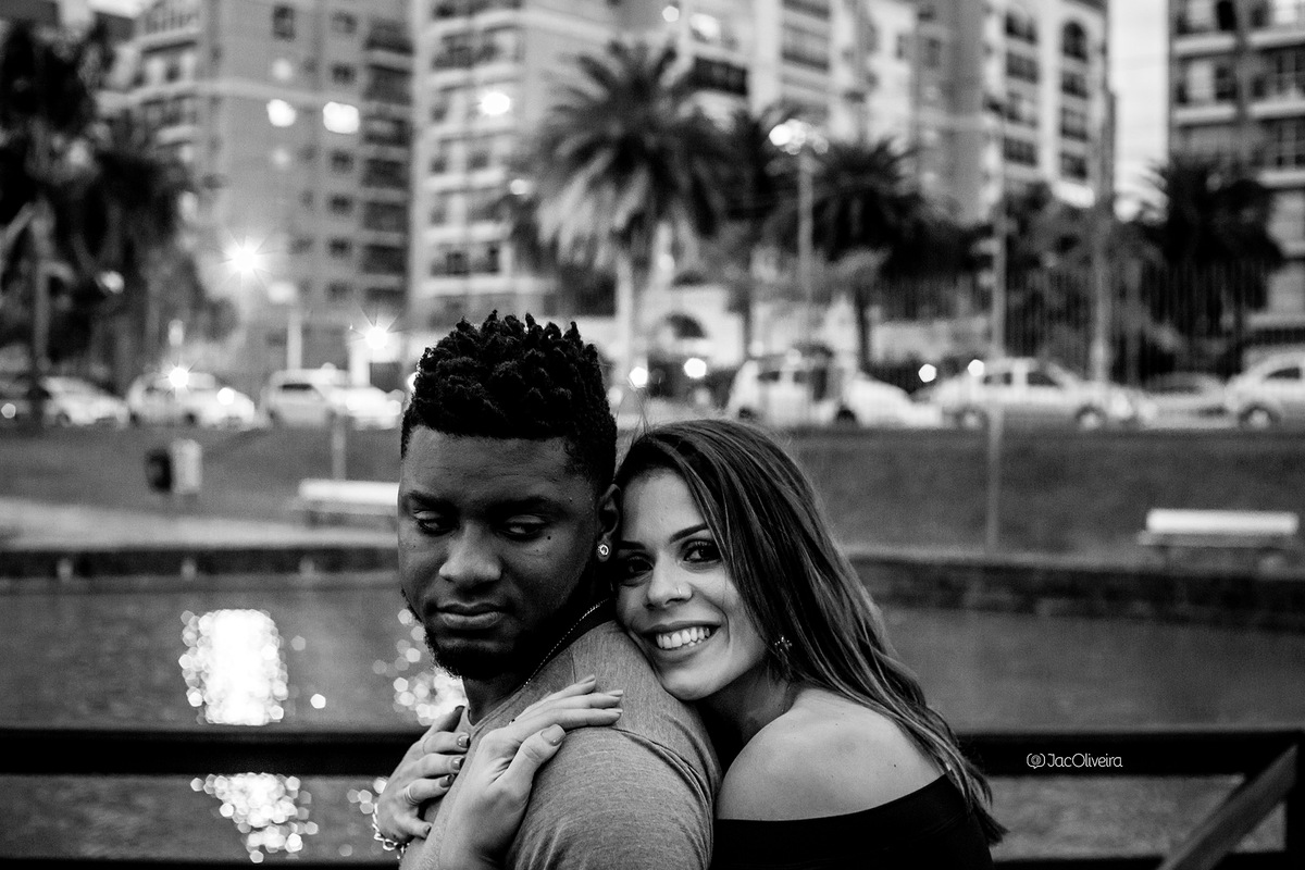 ensaio de casal porto alegre fotografo de casamento parque germânica casal negro e branca