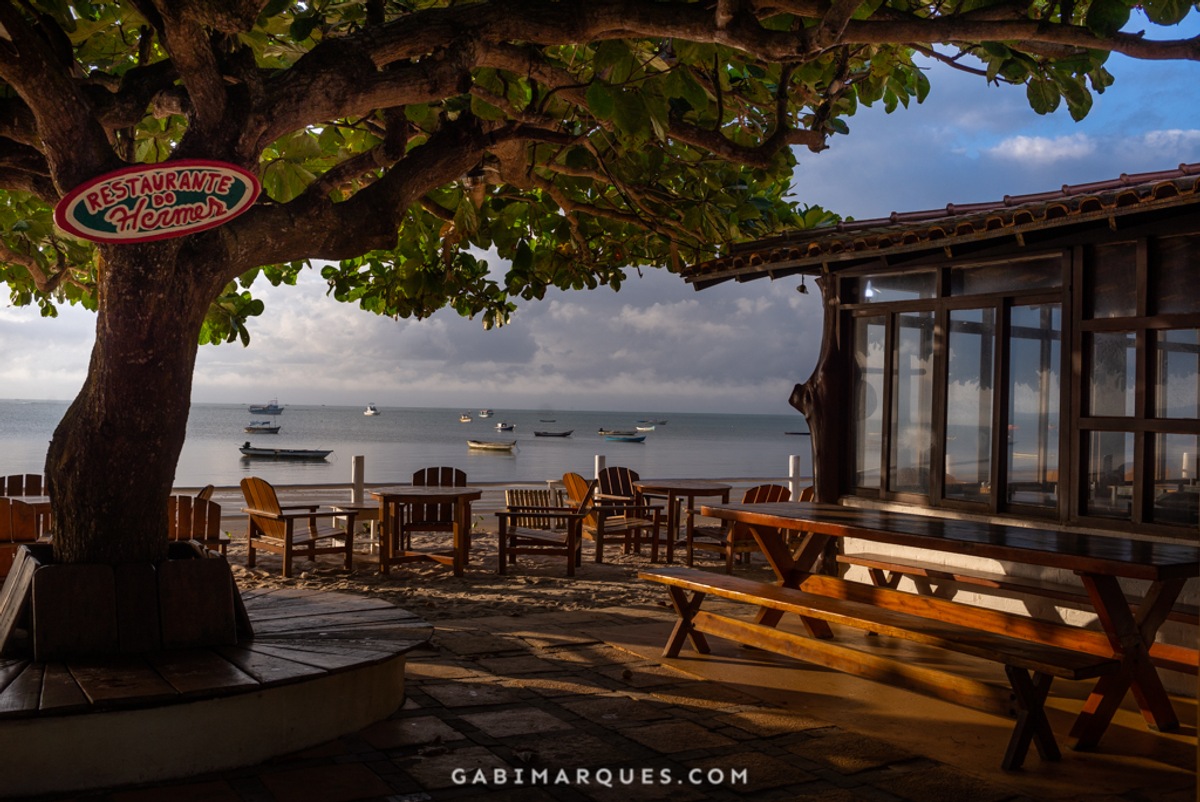 Restaurante na praia de cumuruxatiba