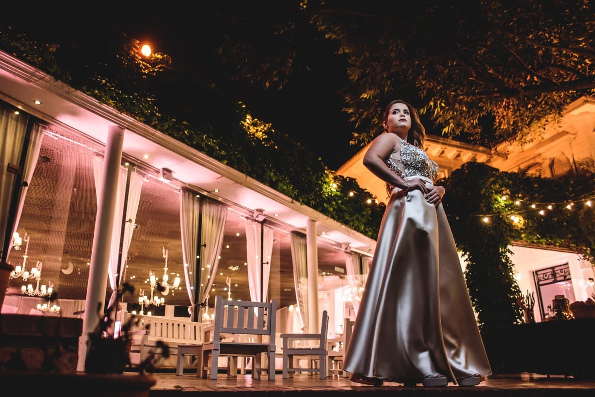 fotografo en rosario y funes de quince años y bodas, sesion book de 15 años
