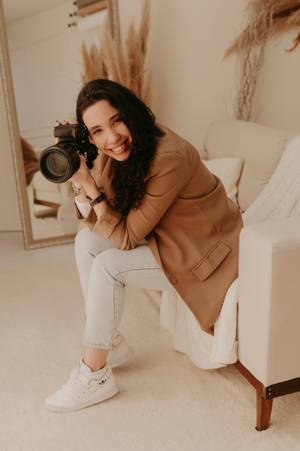 Sobre Hellen Maximiano