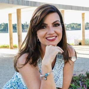 Sobre Sheyla Pinheiro