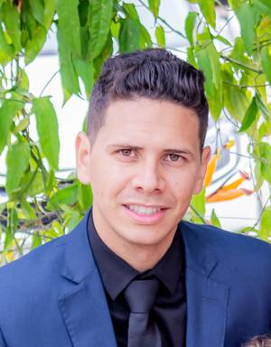 Sobre Raul Macena Photograph