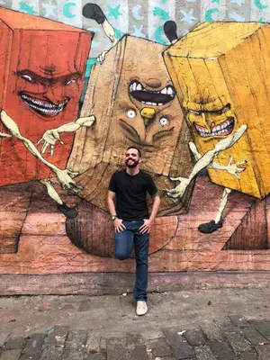 Sobre Vítor Toscano