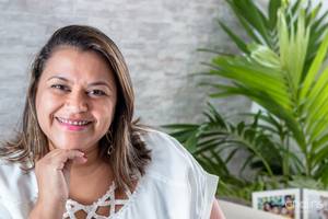 Sobre Ana Carolina Lins