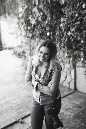 Sobre LIVIA CARDOSO FOTOGRAFIA