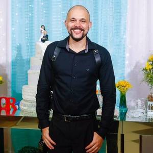 Sobre Jardel Bertulani