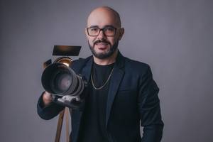 Sobre Charles Corrêa Fotografia