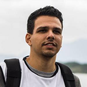 Sobre RAFAEL SIMÕES