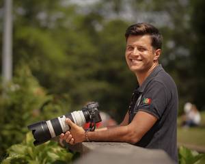 Sobre Carlos Hernâni