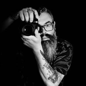 Sobre ADRIANO DE AZEREDO