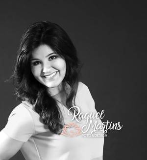 Sobre RAQUEL MARTINS