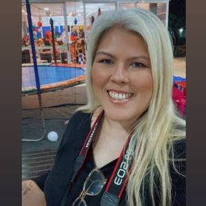 Sobre Andreia Elisabeth Hirano Henriques