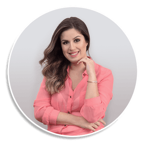 Sobre THAIS CAMARA