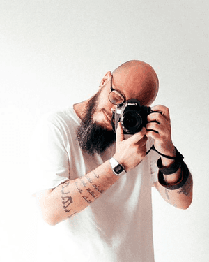 Sobre Rafael Palomares