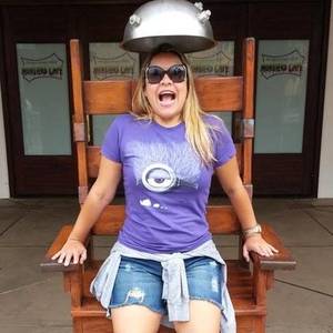 Sobre Evelyn Delduque