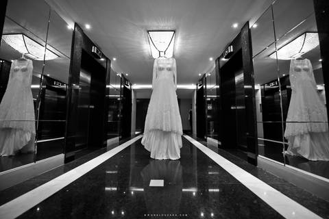 Vestido: Marie Lafayette 
Foto: Bruna Louzada
Foto tirada no hall do hotel'