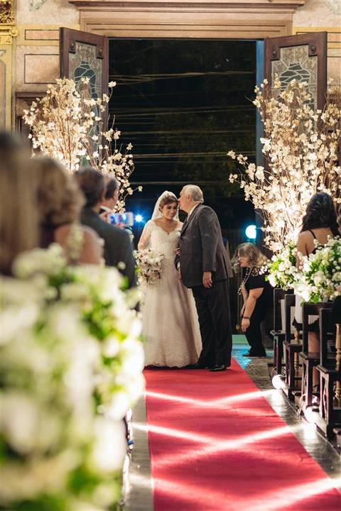 Vestido Carol Hungria
entrada tradicional na igreja'