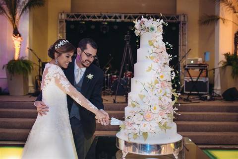 Vestido Carol Hungria
corte simbólico'