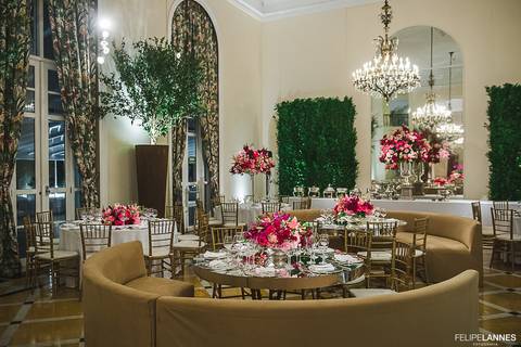 Cerimonial: Vanessa Aune
Decoração: Daniel Cruz
Salão Frontal do Copacabana Palace!
Local: Copacabana Palace'