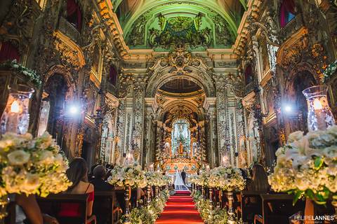 Cerimonial: Vanessa Aune
Orquestra: Delfim Moreira
Decoração: Clube das Flores
Igreja: Monte do Carmo'