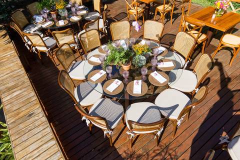 Mesa de convidado
Insólito Búzios'