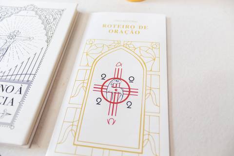 Círio Pascal; Vela votiva; Igreja Católica; Artigos Religiosos; Vela; Devoção; Páscoa; Círio'