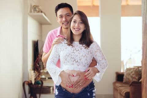 barriga de gestante coração'