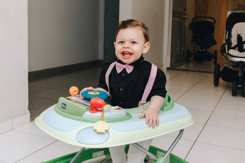 criança no andador no aniversário de 1 ano mundo bita ribeirão preto'