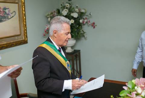 '
