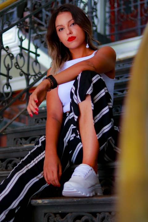 Andressa nas ruas do Rio'