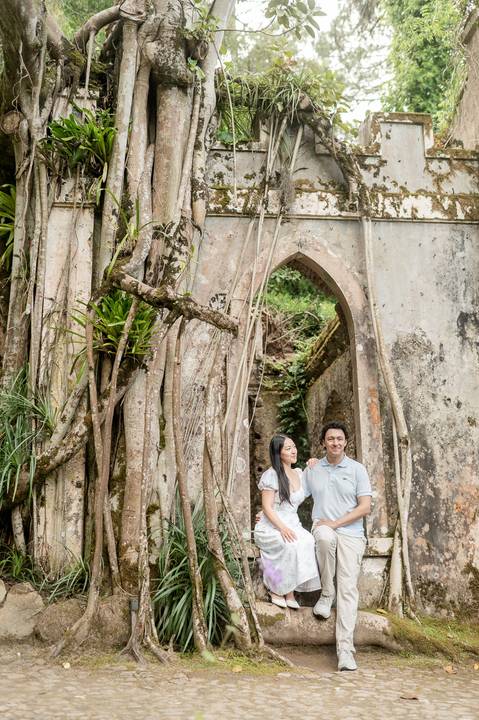 Cindy and Ryan among the ruins in the gardens of Palácio de Monserrate, Sintra'