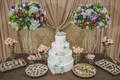 casamento, dia da noiva, maquiagem para noiva, penteado para noiva, espaço celebrar, celabrar festas, decoração de casamento, suculenta no casamentocasamento, dia da noiva, maquiagem para noiva, penteado para noiva, espaço celebrar, celabrar festas, decor'