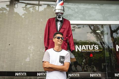 dia da noiva, mariana assis lounge, abrescas, buque rosa, natus barber shop, madrinahs de rosa, noide terno vinho, casamento de noite, dia do noivo, make de noiva, penteado de noiva'