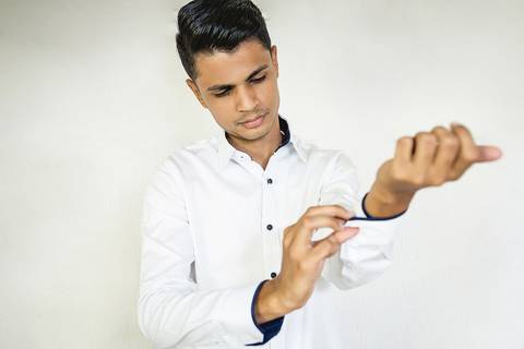 dia da noiva, mariana assis lounge, abrescas, buque rosa, natus barber shop, madrinahs de rosa, noide terno vinho, casamento de noite, dia do noivo, make de noiva, penteado de noiva'