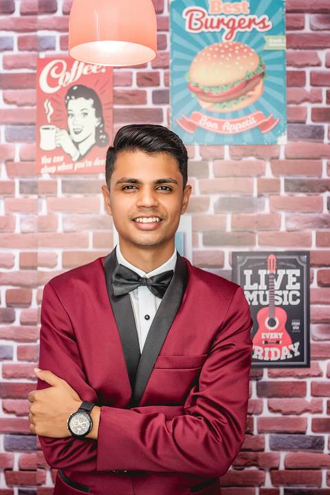 dia da noiva, mariana assis lounge, abrescas, buque rosa, natus barber shop, madrinahs de rosa, noide terno vinho, casamento de noite, dia do noivo, make de noiva, penteado de noiva'