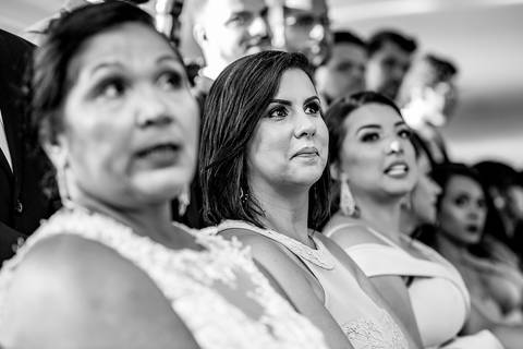 dia da noiva, mariana assis lounge, abrescas, buque rosa, natus barber shop, madrinahs de rosa, noide terno vinho, casamento de noite, dia do noivo, make de noiva, penteado de noiva'