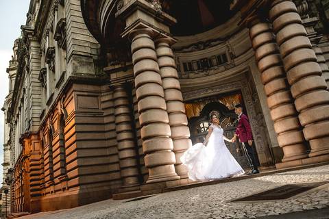 dia da noiva, mariana assis lounge, abrescas, buque rosa, natus barber shop, madrinahs de rosa, noide terno vinho, casamento de noite, dia do noivo, make de noiva, penteado de noiva'