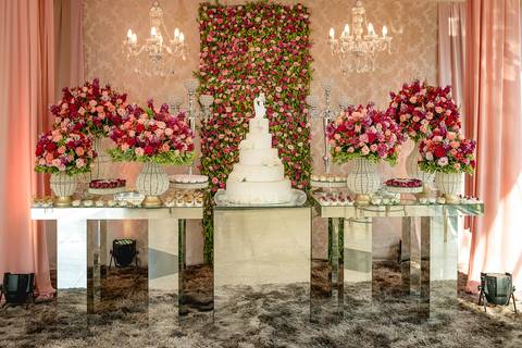 dia da noiva, mariana assis lounge, abrescas, buque rosa, natus barber shop, madrinahs de rosa, noide terno vinho, casamento de noite, dia do noivo, make de noiva, penteado de noiva'