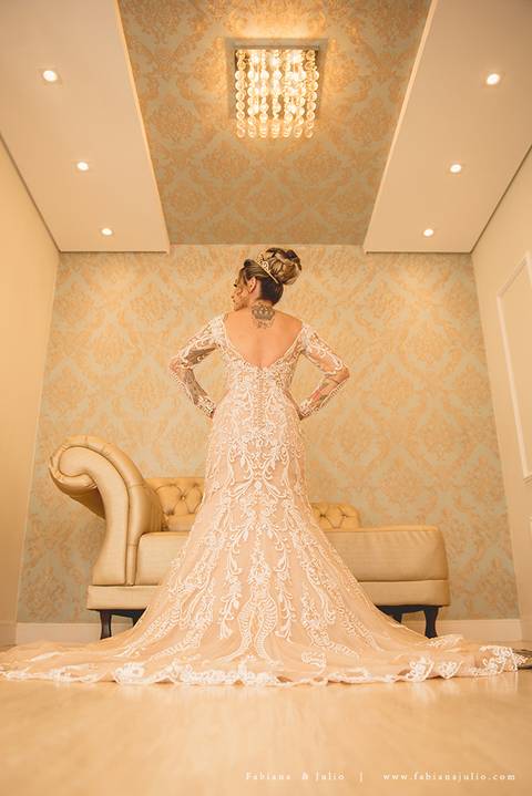 jardim das orquideas, praia grande, mariana assis, louge, noiva, penteado de noiva, vestido de noiva, terno de noivo, cinza, madrinha de rosê, madrinhas de rosa, eh viva assessoria, fabiana e julio fotografia, fotografia de casamento, casal de fotogrado'