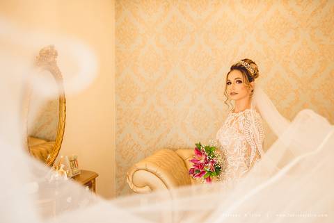 jardim das orquideas, praia grande, mariana assis, louge, noiva, penteado de noiva, vestido de noiva, terno de noivo, cinza, madrinha de rosê, madrinhas de rosa, eh viva assessoria, fabiana e julio fotografia, fotografia de casamento, casal de fotogrado'