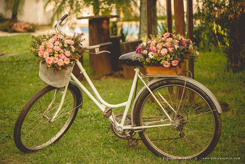 jardim das orquideas, praia grande, mariana assis, louge, noiva, penteado de noiva, vestido de noiva, terno de noivo, cinza, madrinha de rosê, madrinhas de rosa, eh viva assessoria, fabiana e julio fotografia, fotografia de casamento, casal de fotogrado'