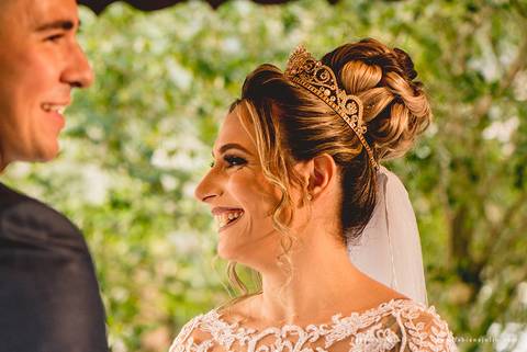 jardim das orquideas, praia grande, mariana assis, louge, noiva, penteado de noiva, vestido de noiva, terno de noivo, cinza, madrinha de rosê, madrinhas de rosa, eh viva assessoria, fabiana e julio fotografia, fotografia de casamento, casal de fotogrado'