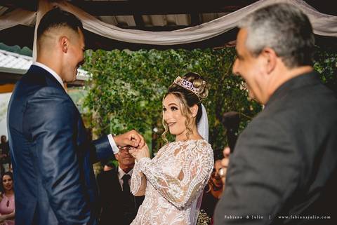 jardim das orquideas, praia grande, mariana assis, louge, noiva, penteado de noiva, vestido de noiva, terno de noivo, cinza, madrinha de rosê, madrinhas de rosa, eh viva assessoria, fabiana e julio fotografia, fotografia de casamento, casal de fotogrado'