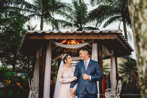 jardim das orquideas, praia grande, mariana assis, louge, noiva, penteado de noiva, vestido de noiva, terno de noivo, cinza, madrinha de rosê, madrinhas de rosa, eh viva assessoria, fabiana e julio fotografia, fotografia de casamento, casal de fotogrado'