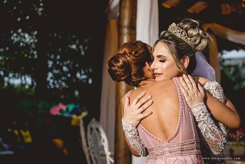 jardim das orquideas, praia grande, mariana assis, louge, noiva, penteado de noiva, vestido de noiva, terno de noivo, cinza, madrinha de rosê, madrinhas de rosa, eh viva assessoria, fabiana e julio fotografia, fotografia de casamento, casal de fotogrado'